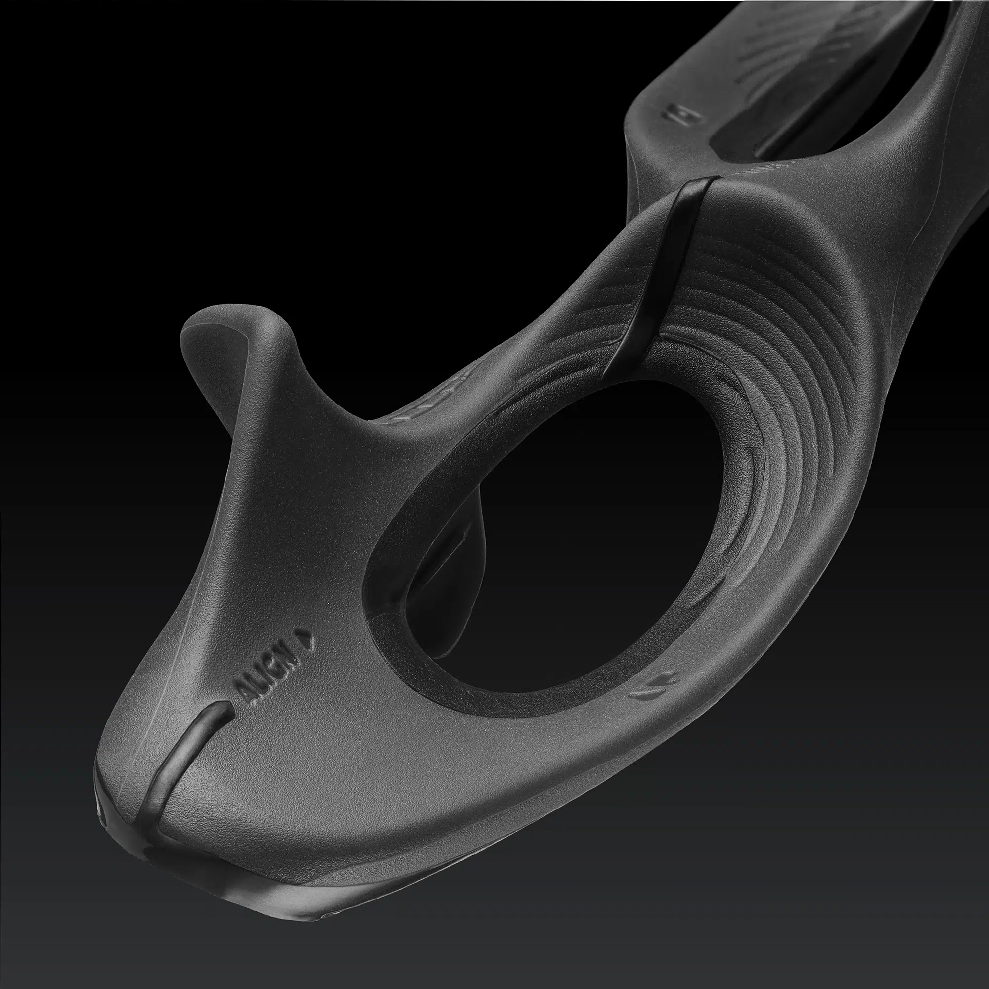 FEATURES-MADE-TO-MEASURE copy